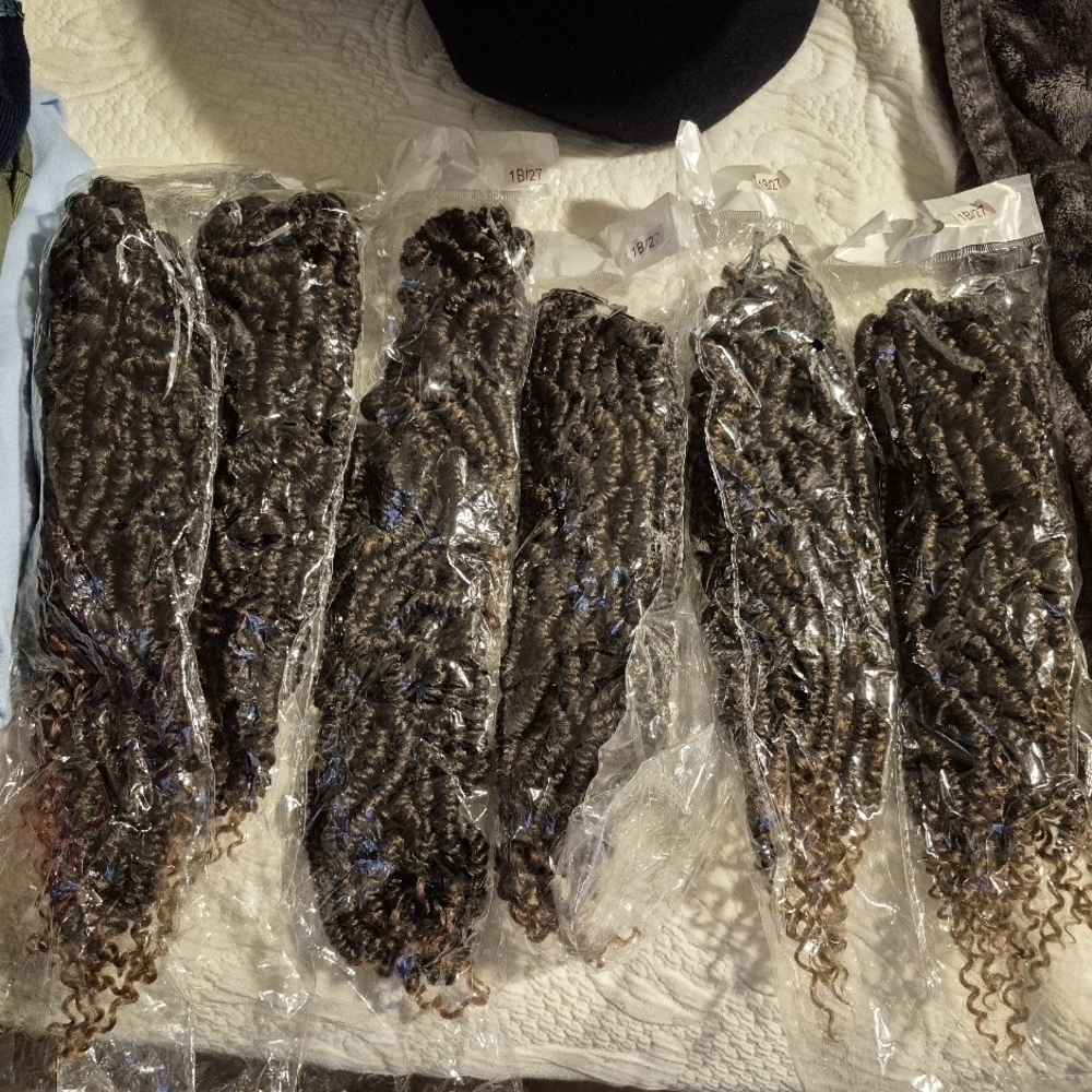Dark Brown Curly Hair Extensions 1B/27 5 Packages 24 pieces per package New
